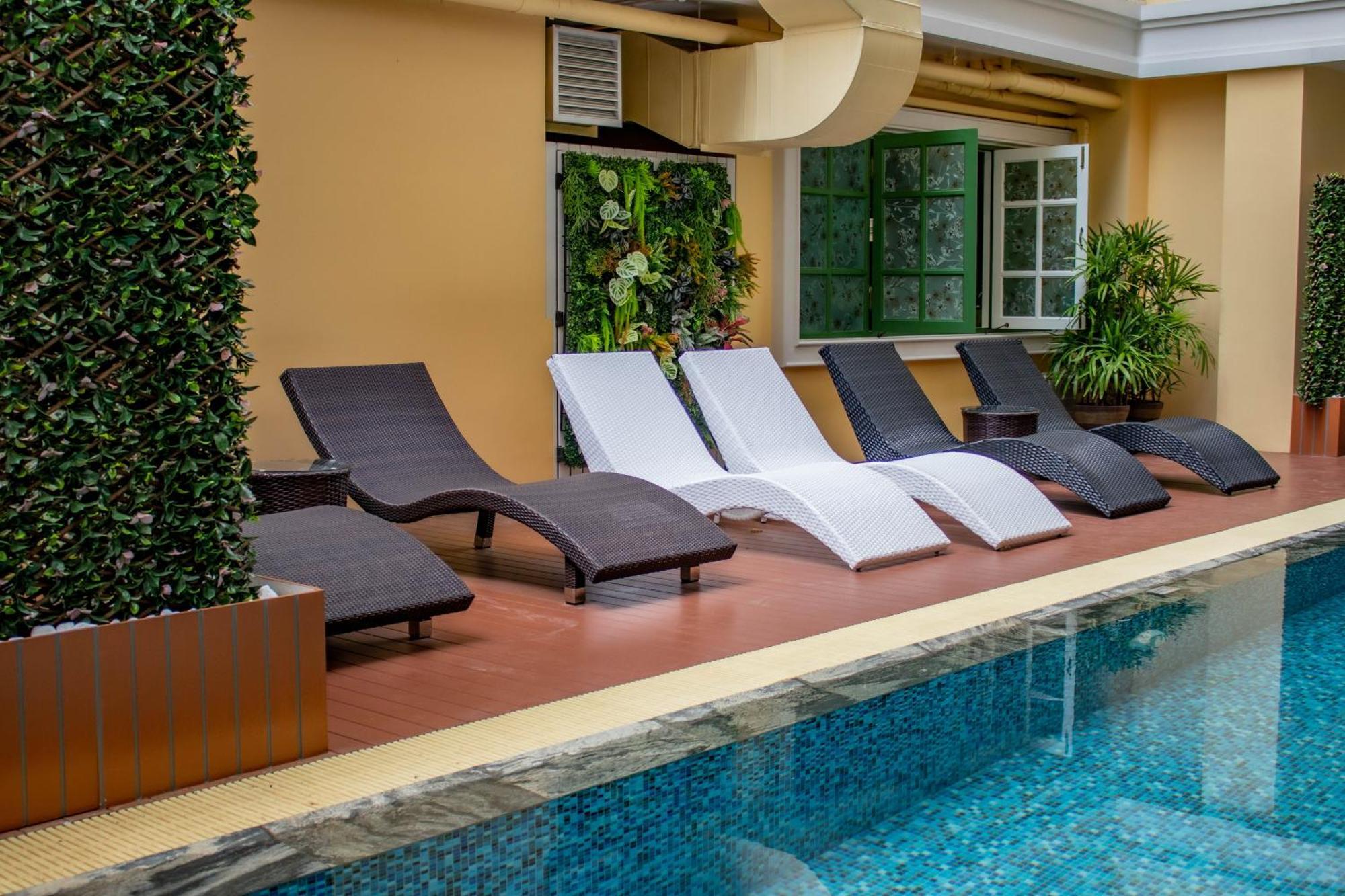 Siri Grand Bangkok Hotel Kültér fotó