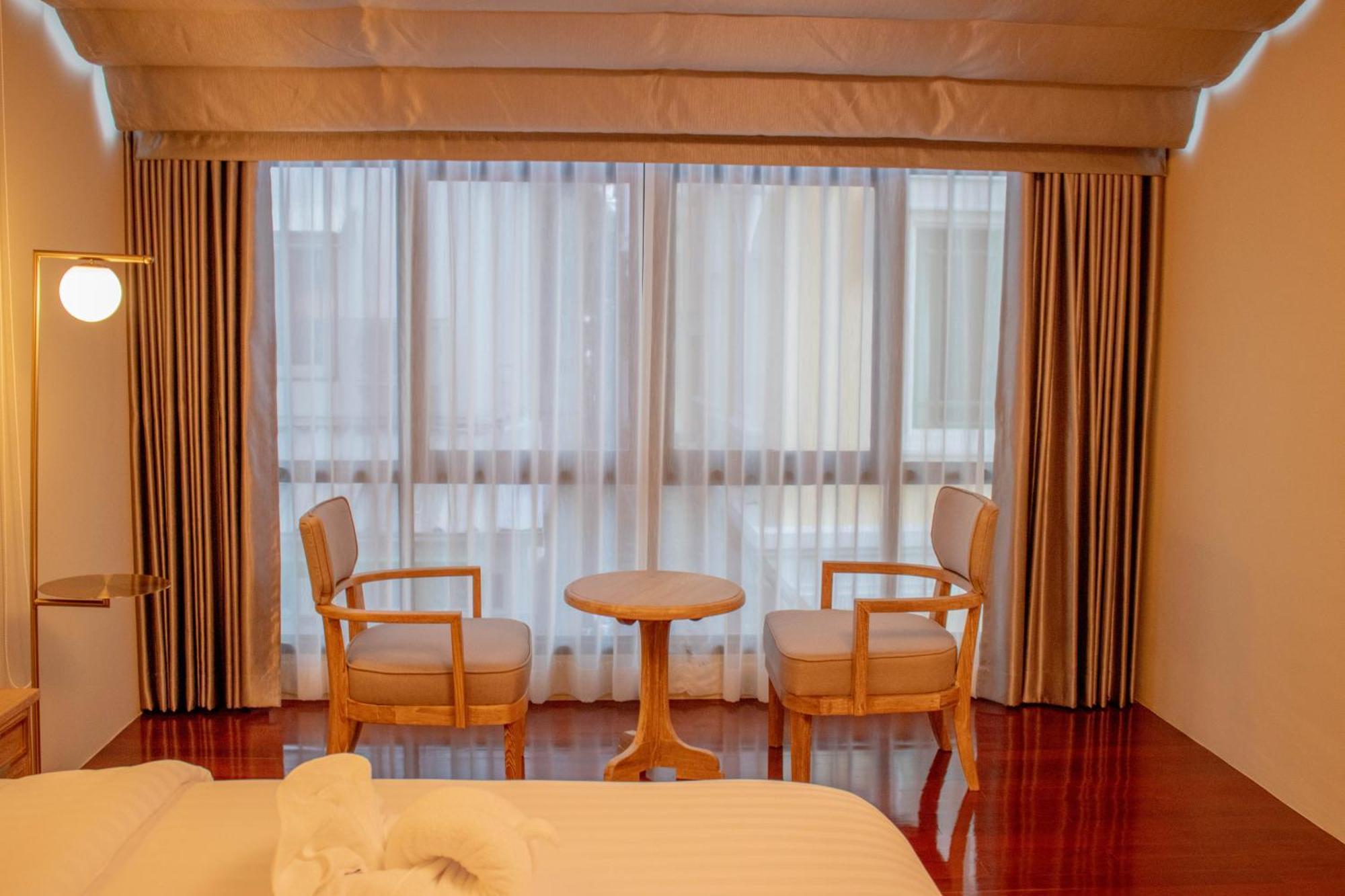 Siri Grand Bangkok Hotel Kültér fotó